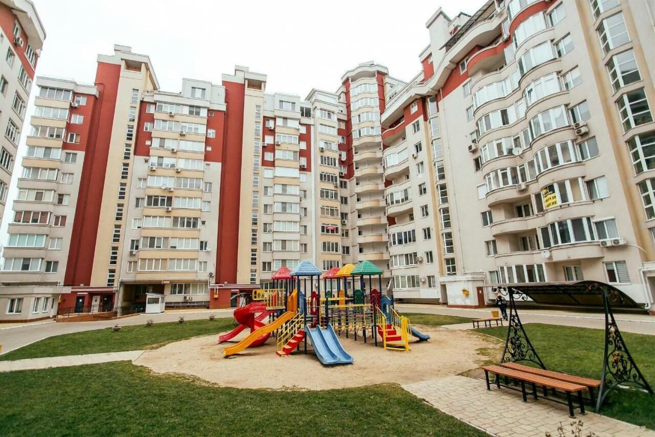 Ferienwohnung Luxrent Kischinau Exterior foto