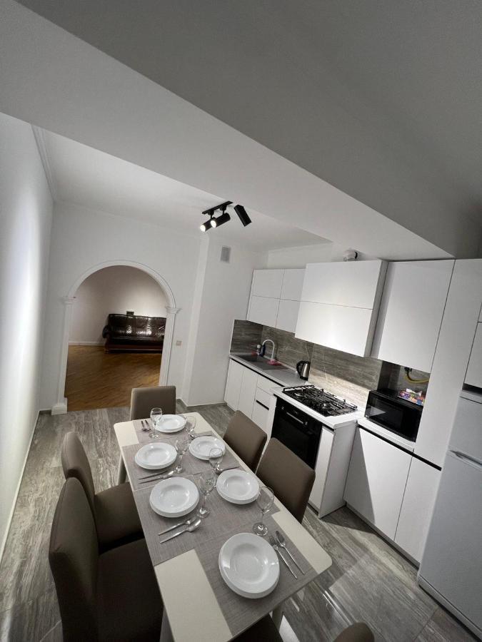 Ferienwohnung Luxrent Kischinau Exterior foto